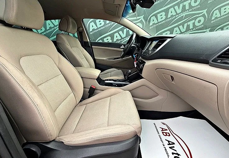 Zunanja slika - Hyundai Tucson - 1.7CRDi Trend DCT+GRETJE+NAVI+TOUCH+ALU19+SERVISNA - 10
