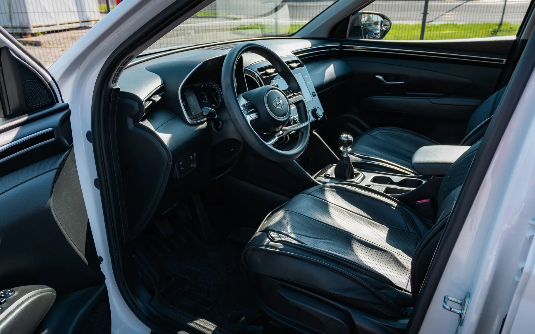 Notranja slika - Hyundai Tucson - 1,6 T GDI Style - 9