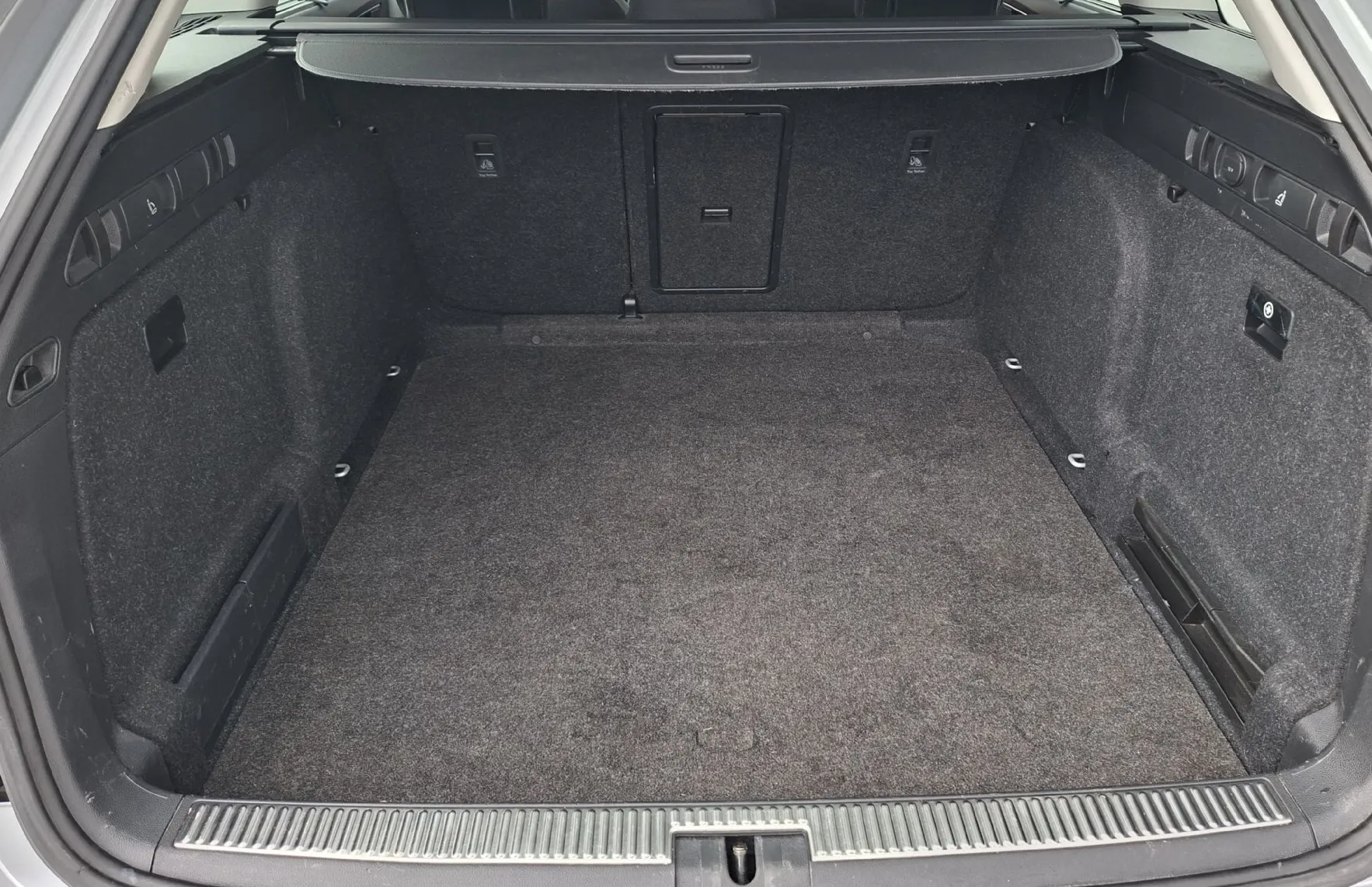 Zunanja slika - Škoda Superb - 2.0 TDI Style Combi  110 kW - 12