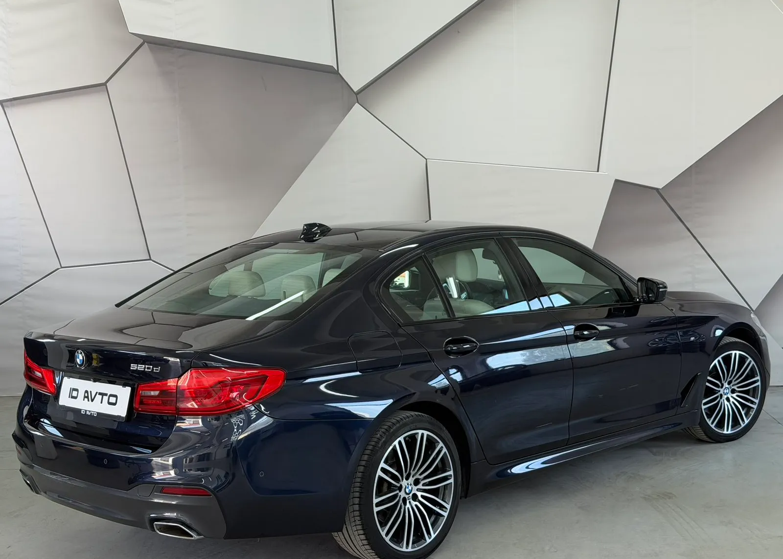 Zunanja slika - BMW Serija 5 - 520d Avt. - 3