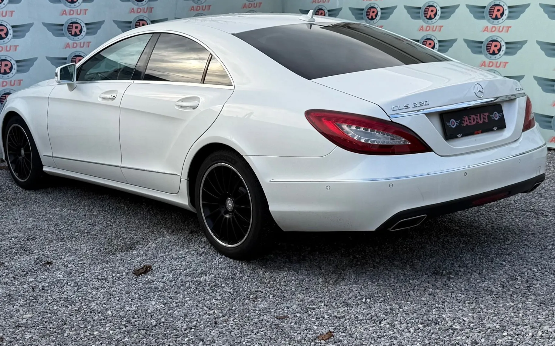 Zunanja slika - Mercedes-Benz CLS-Razred - CLS 220 BlueTEC SLO LED NAVI 360CAM GARAN - 4