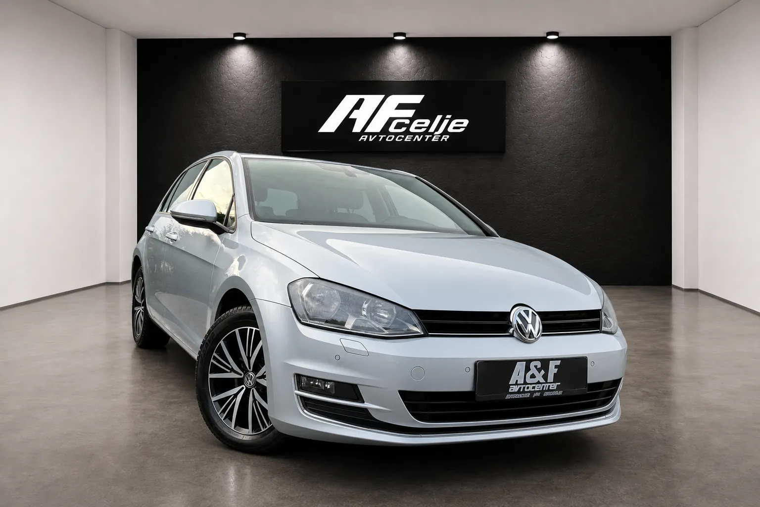 Zunanja slika - Volkswagen Golf - 1.6 TDI-ALLSTAR-LIZING ZA TUJCE-PDC-TEMPOMAT... - 3