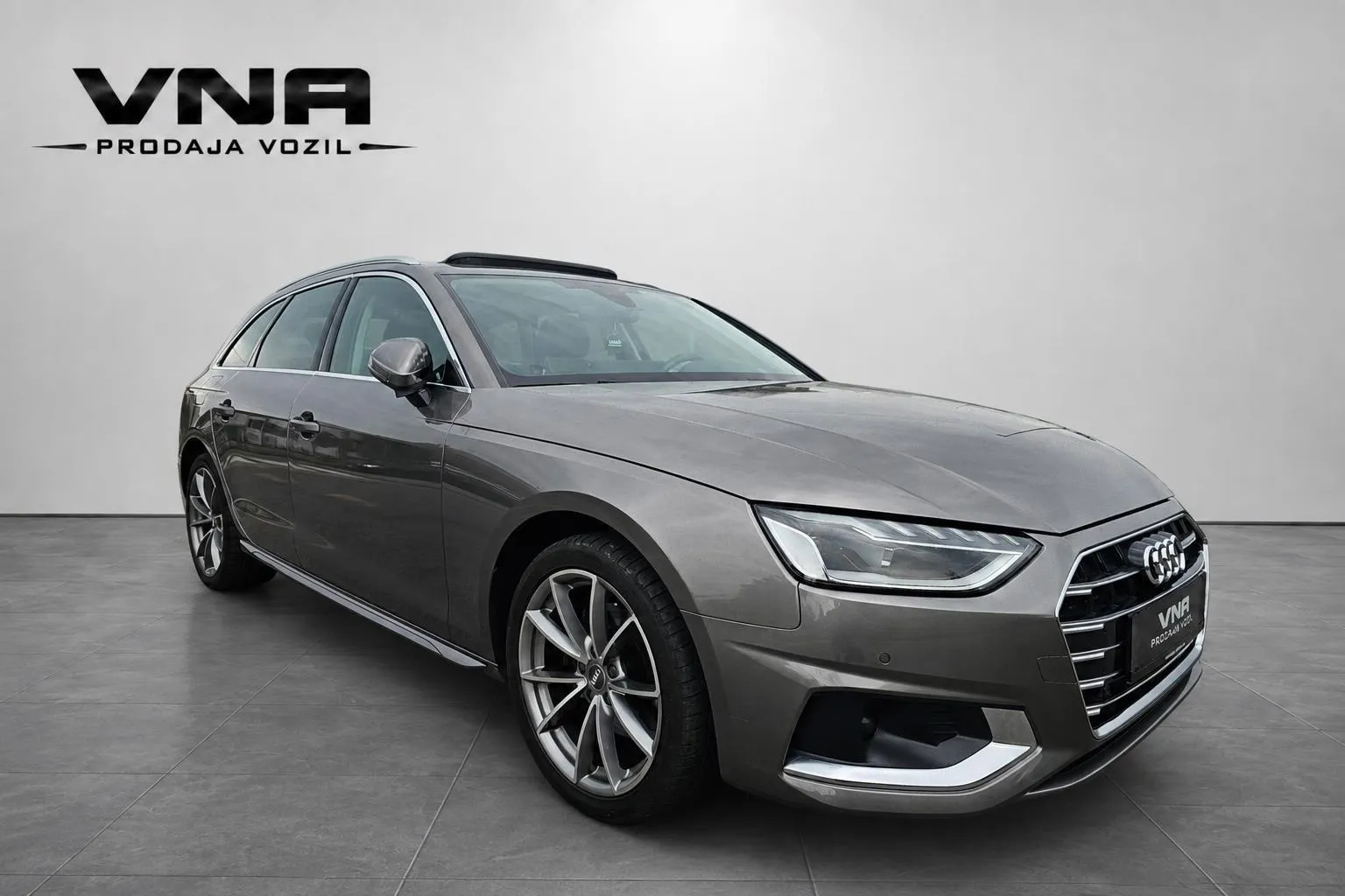 Zunanja slika - Audi A4 Avant - TDI SPORT S tronic |VIRTUAL|PANO|BLIS|ALU18|TOP| - 3