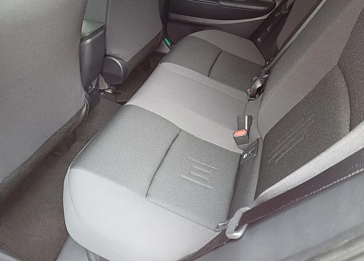 Zunanja slika - Toyota C-HR - 1.8 hibrid  HEV  C-OOL - 5