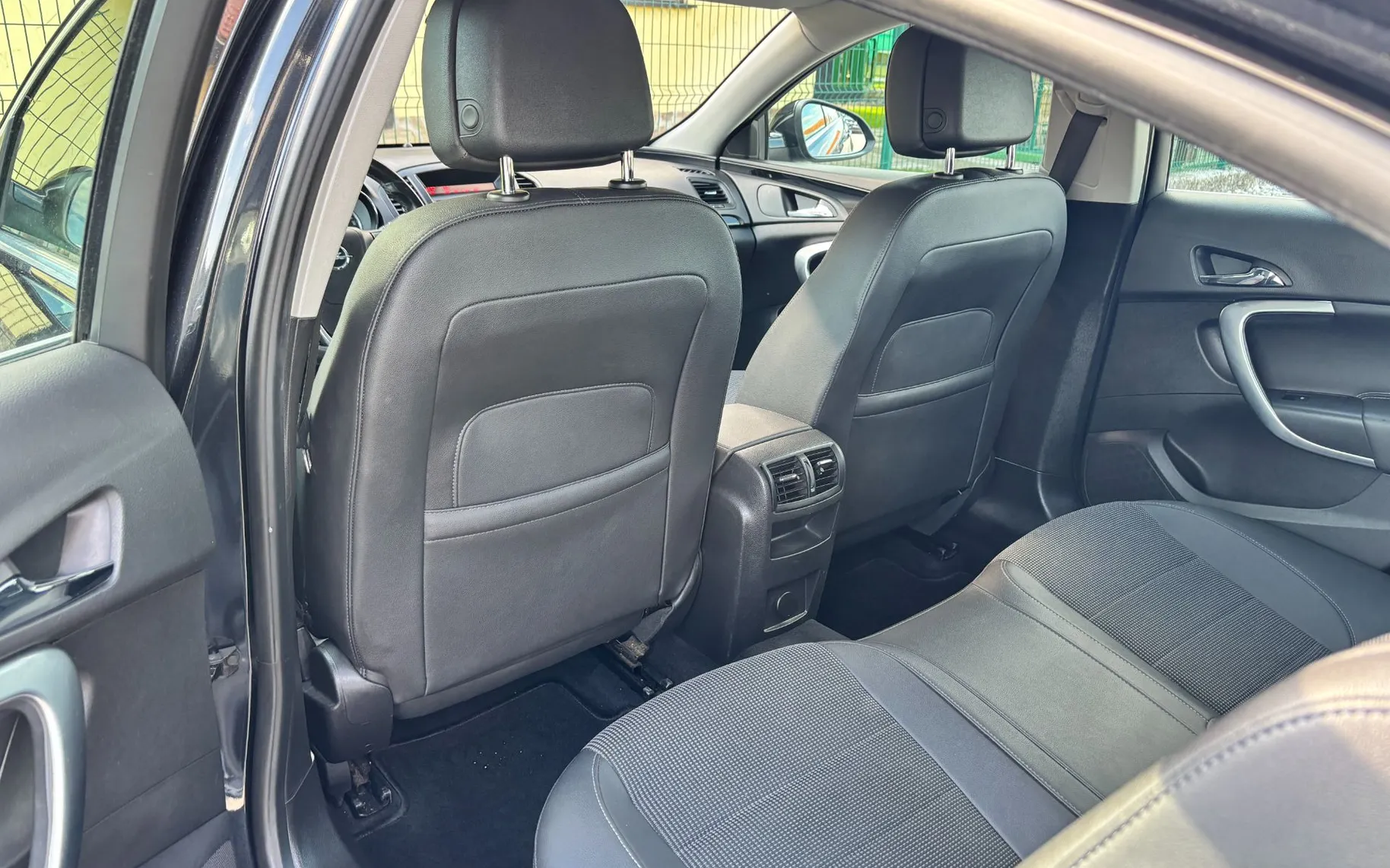 Zunanja slika - Opel Insignia - 2,0 CDTI - 10
