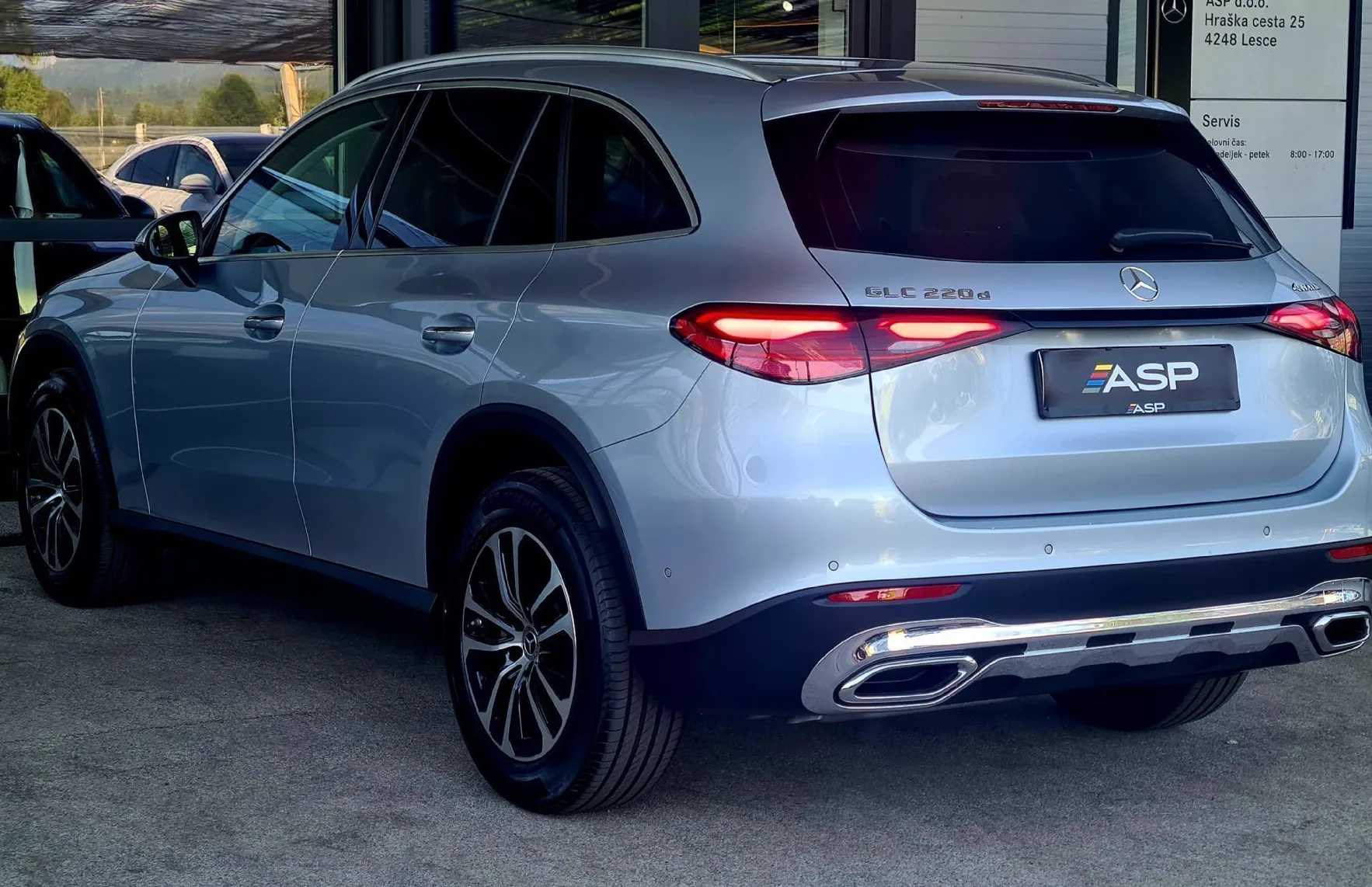 Zunanja slika - Mercedes-Benz GLC-Razred - 220d 4MATIC AVANTGARDE - 4