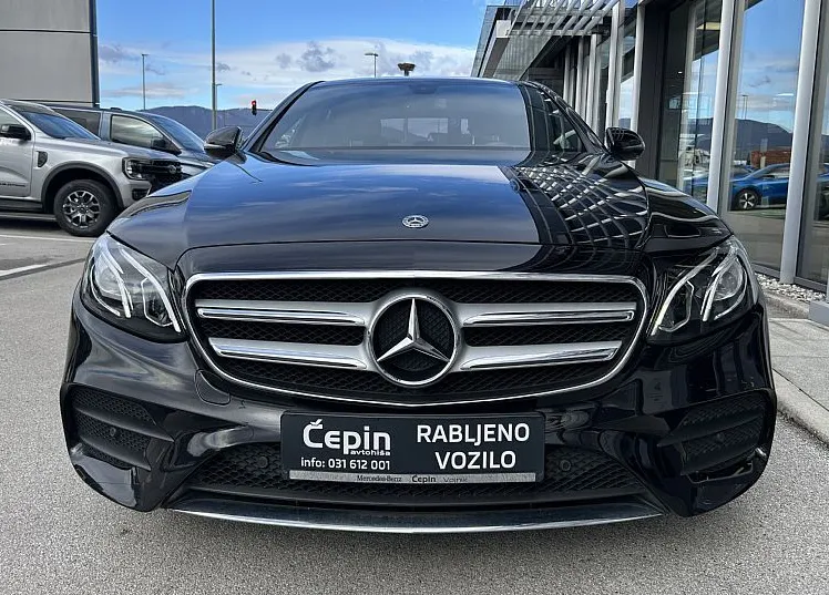 Zunanja slika - Mercedes-Benz E-Razred - E 200 | AUT | LED | NAVI | - 2