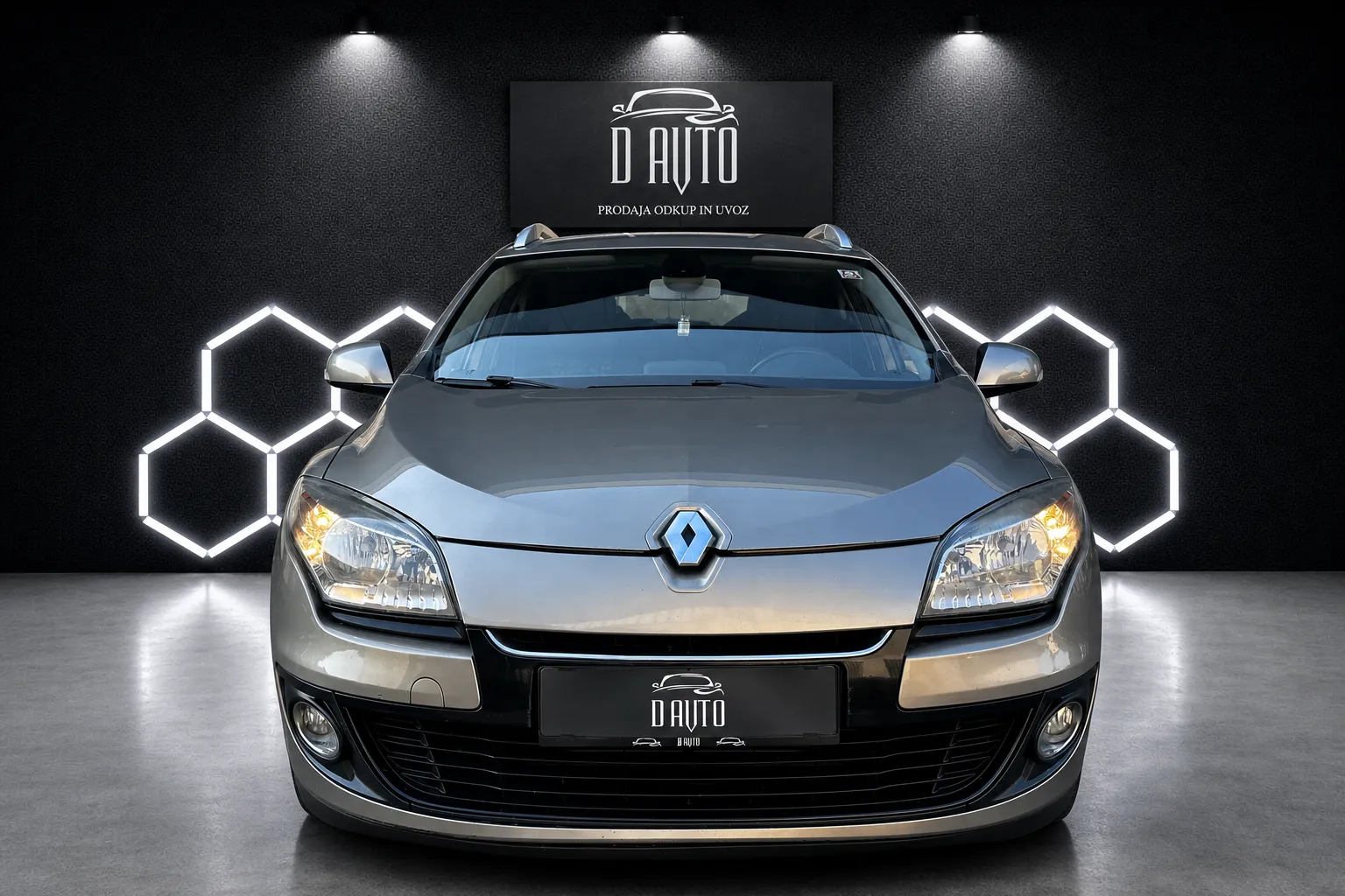 Zunanja slika - Renault Megane - Grandtour 1.5 dCi NAVI+TEMPOMAT+PDC... - 2