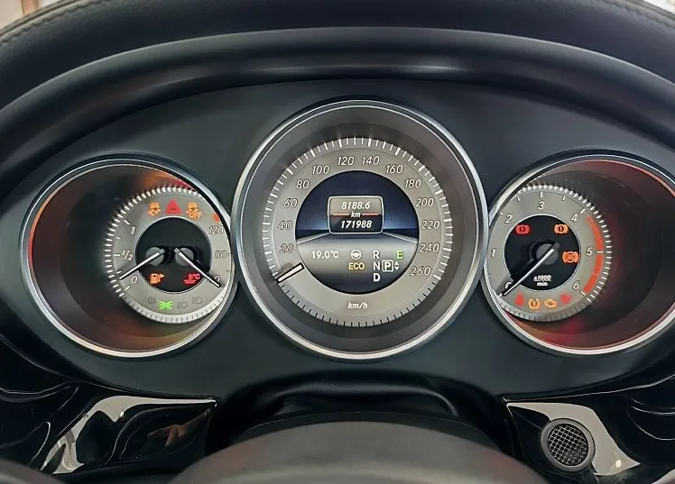 Zunanja slika - Mercedes-Benz CLS-Razred - COUPE 250d AMG AWD 4M  ACC-ZR.VZM-360 KAMERA-VIDEO - 9