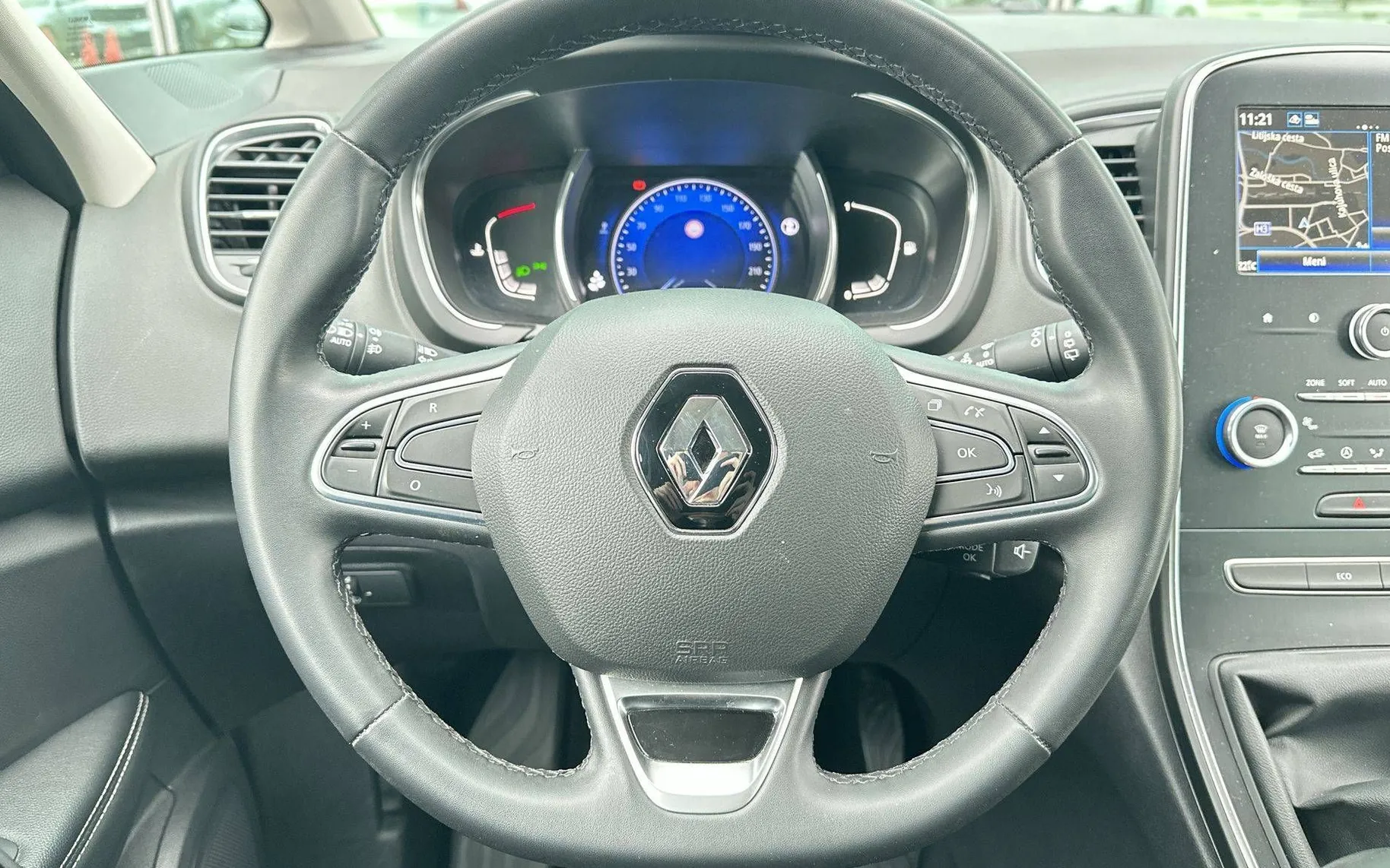 Zunanja slika - Renault Scénic - Grand Scenic Grand  TCe 1.3 140 Techno - 11