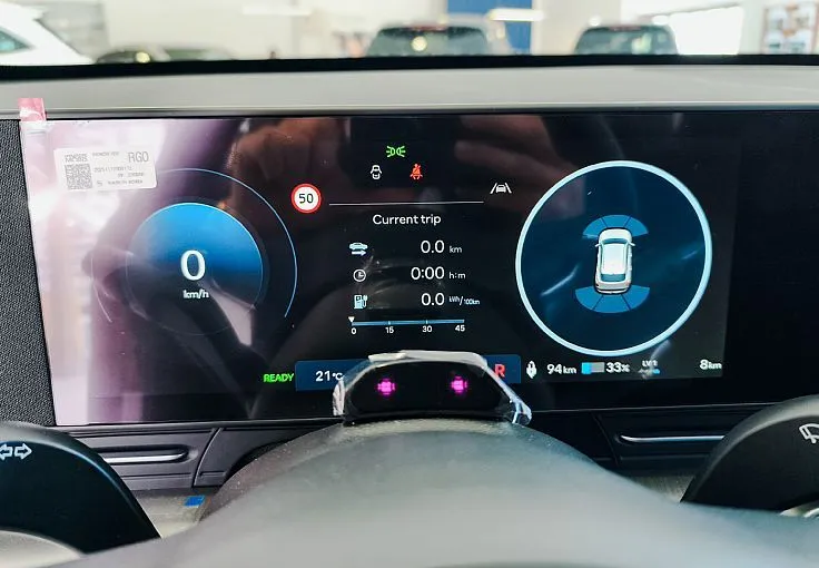 Zunanja slika - Hyundai Kona - EV 48.4kWh PREMIUM-AKT.T-TOPL.ČR-AMBIENT-LED-VIDEO - 12