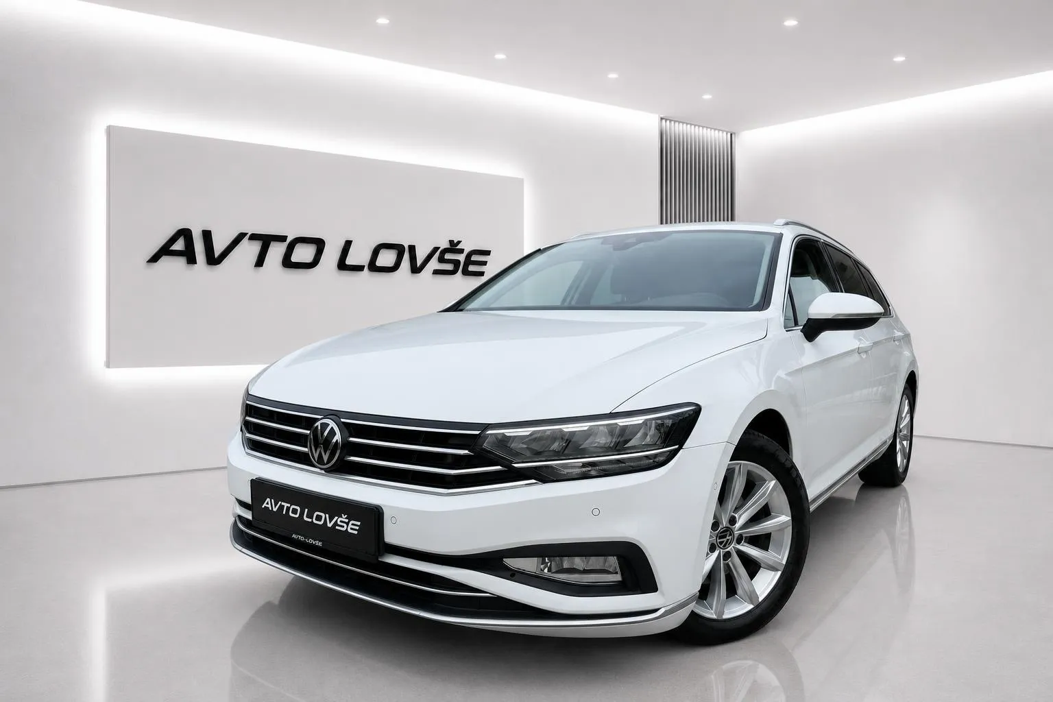 Zunanja slika - Volkswagen Passat Variant - 2.0 TDI BMT SCR Elegance DSG-1 LASTNIK-VIRTUAL-LED - 1