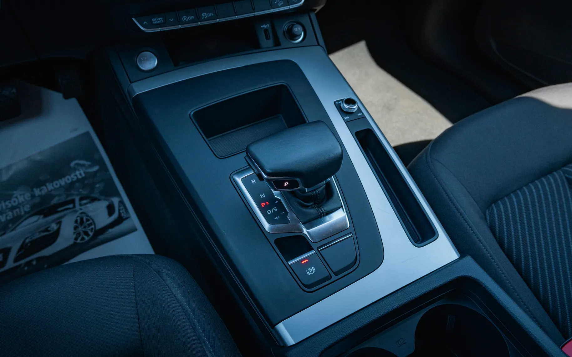 Notranja slika - Audi Q5 - quattro 40 TDI S tronic - 13