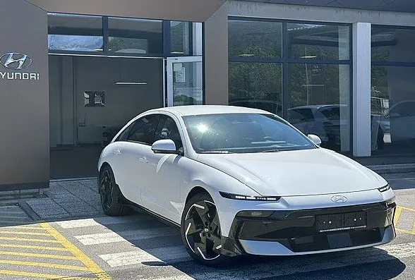 Zunanja slika - Hyundai Ioniq 6 - Impression°°84kWh°°20col - 1