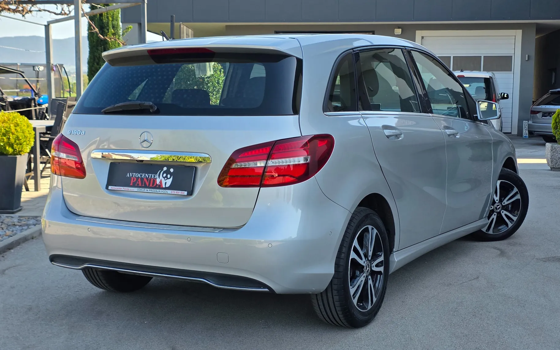 Zunanja slika - Mercedes-Benz B-Razred - B 180 d - 4
