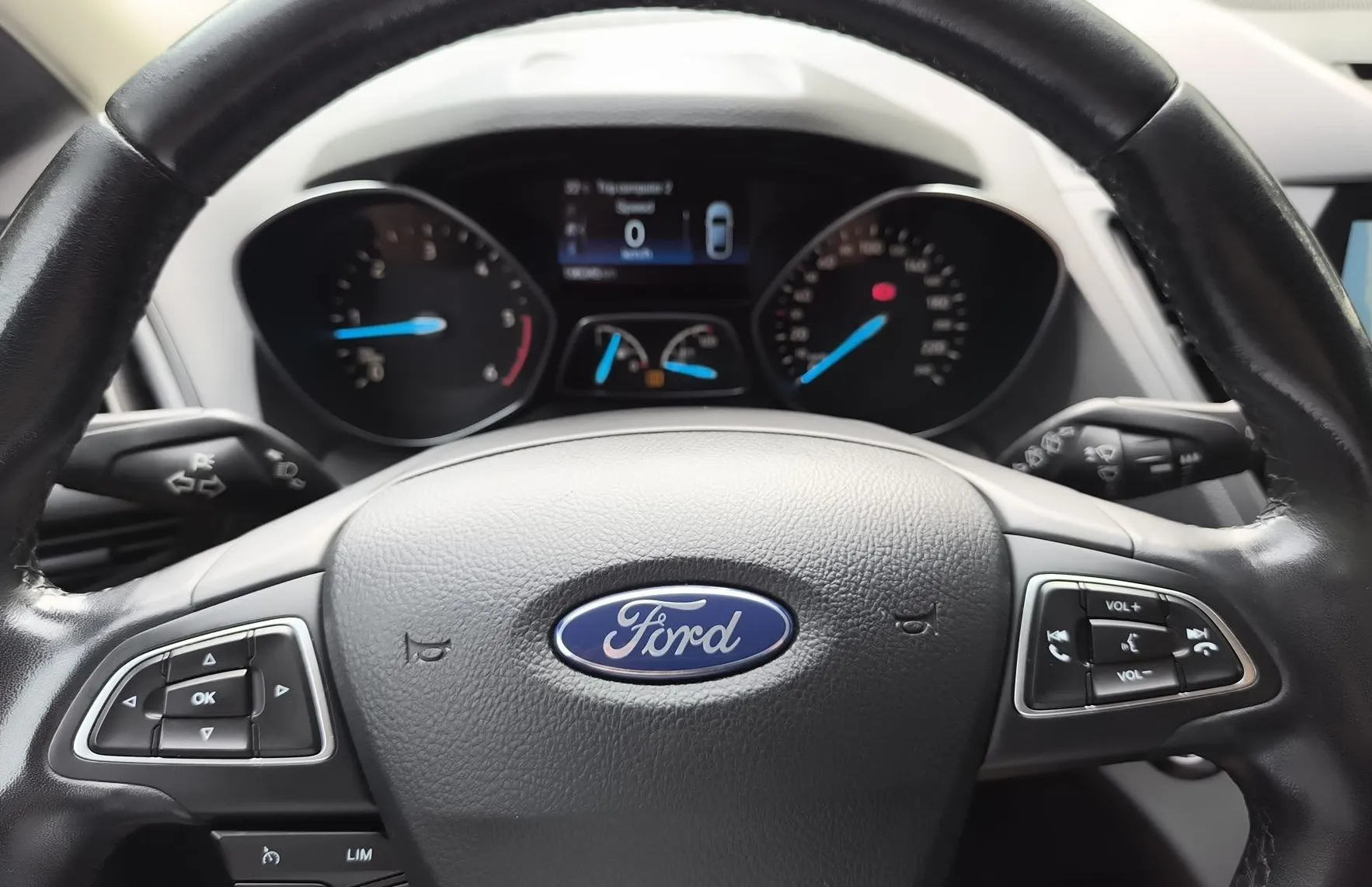 Zunanja slika - Ford Kuga - 4x2 2.0 TDCi Style- SLO-1.LASTNIK-REDNO SERVISIRAN - 12