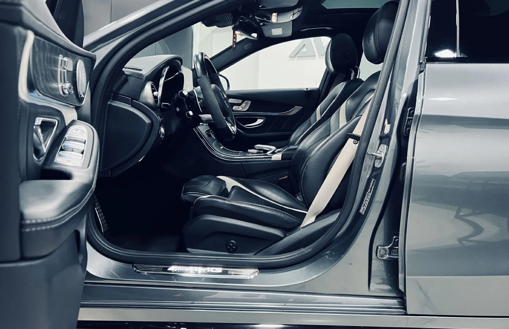 Zunanja slika - Mercedes-Benz C-Razred - C 63 S AMG Avt. V8 - 14