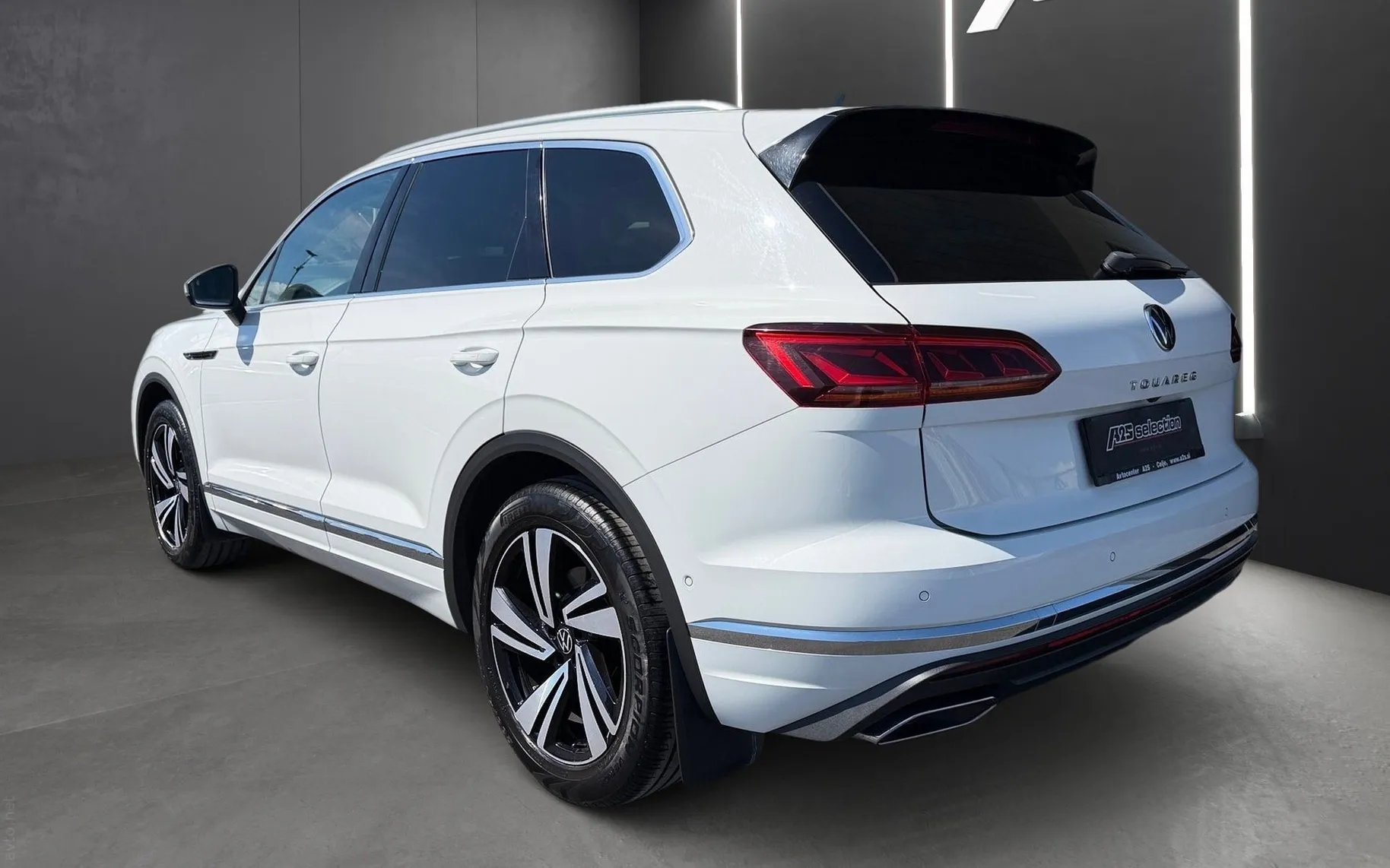 Zunanja slika - Volkswagen Touareg - 4motion V6 TDI Elegance Tiptronic-Slovensko vozi - 4