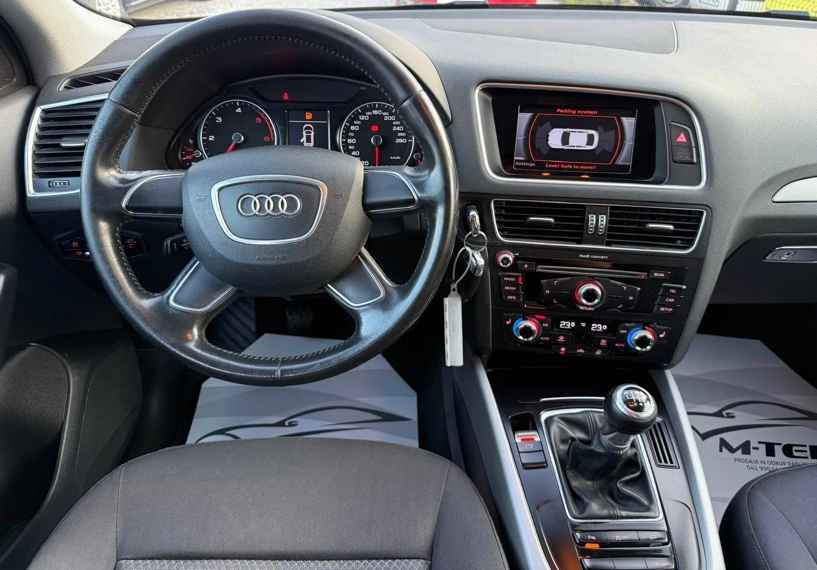 Notranja slika - Audi Q5 - quattro 2.0 TDI ROČNI VLEČNA KLJUKA - 8
