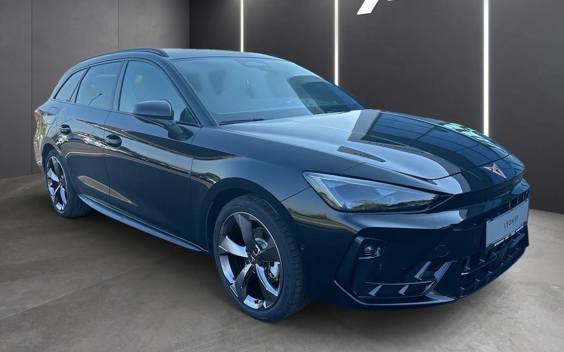 Zunanja slika - Cupra Leon - ST 1.5 eTSI DSG - 2