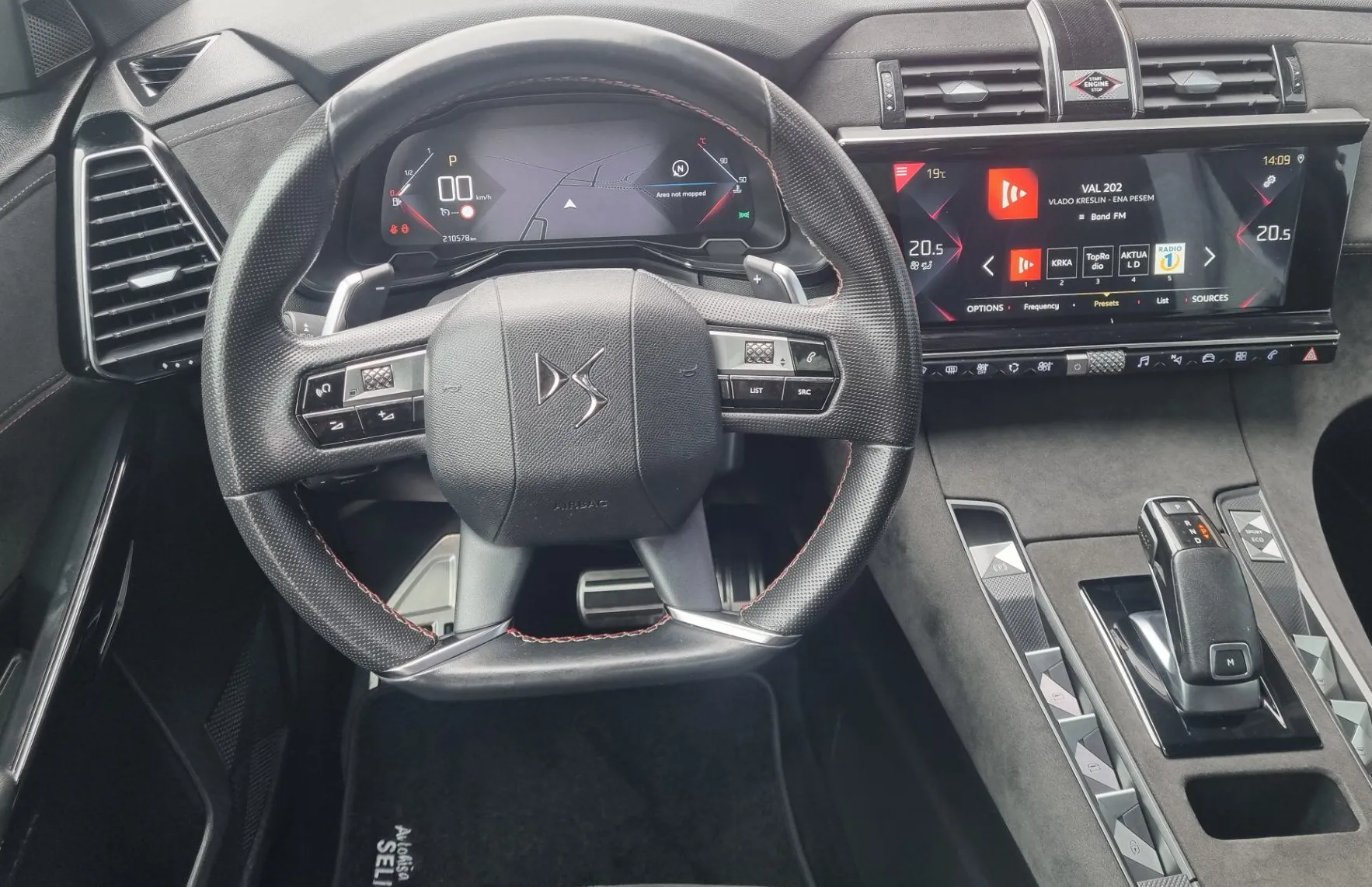 Zunanja slika - DS DS 7 Crossback - 1.2 PERFORMANCE LIFE - POTRJENA SERVISNA - 11