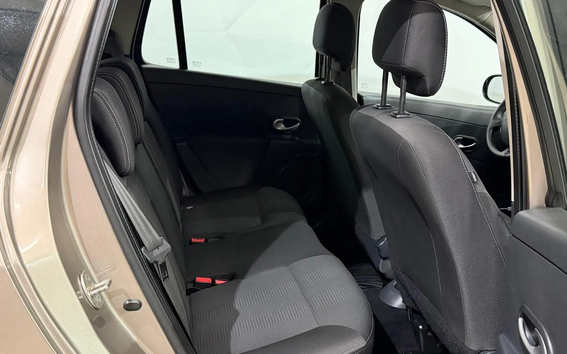 Notranja slika - Renault Clio - Grandtour 1.5 dCi-TEMPOMAT-KLIMA-TRAJNIK - 12