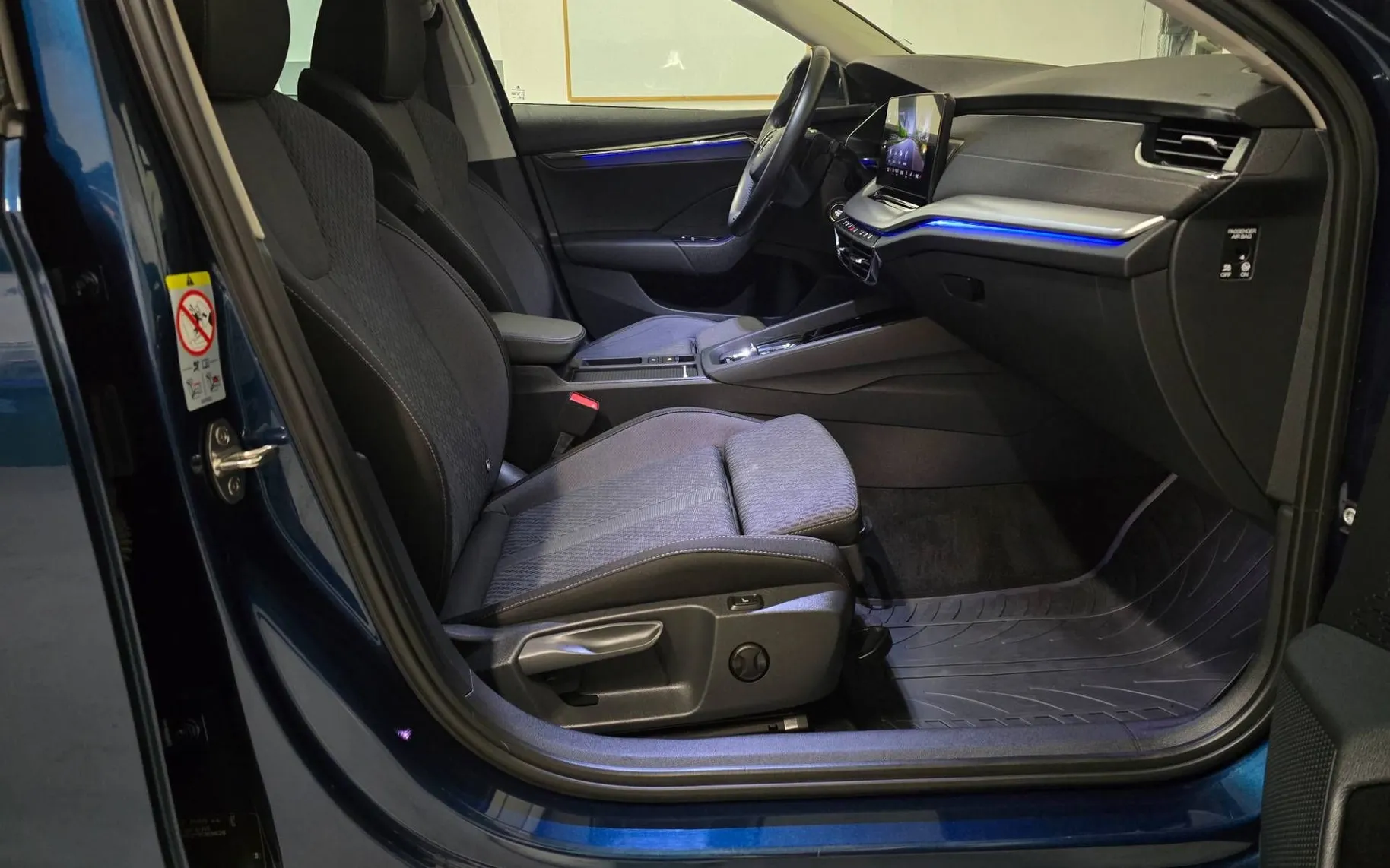 Notranja slika - Škoda Octavia - Combi 2.0 TDI Style DSG - Matrix.HUD.Webasto.asist - 17