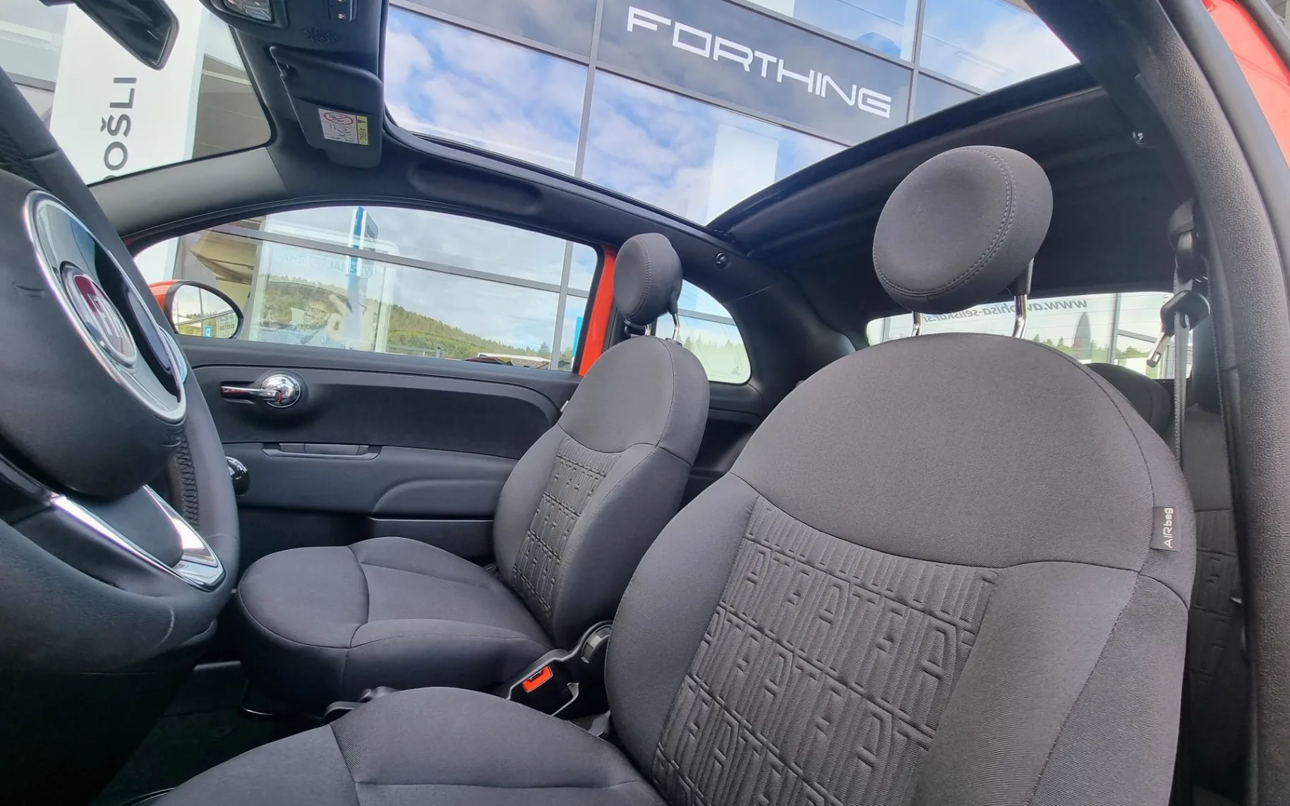Zunanja slika - Fiat 500C - 500 1.0 MHEV Dolcevita  - SAMO 4.992km - CABRIO - 11