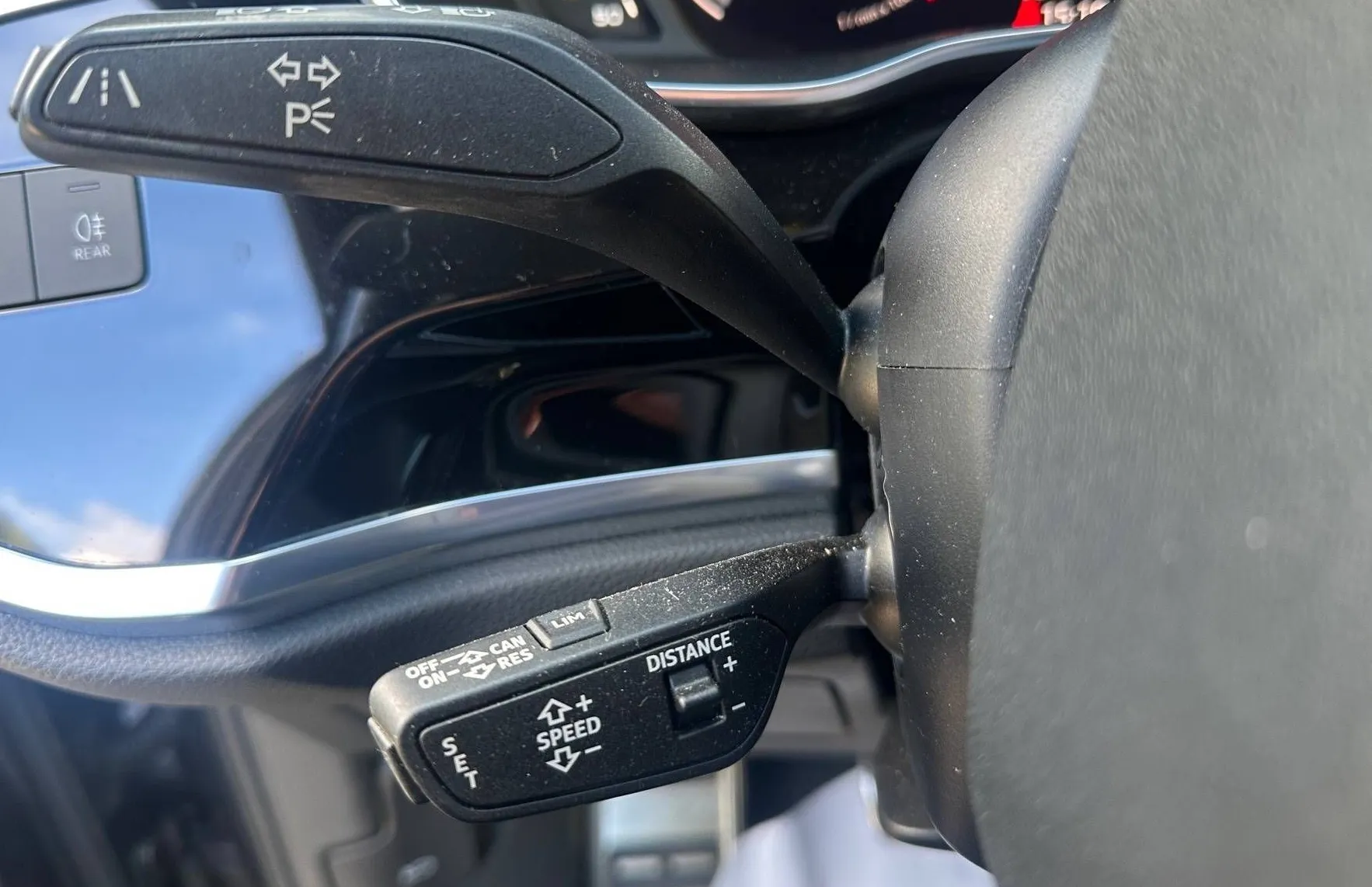 Zunanja slika - Audi Q3 - 35 TFSI S-LINE NAVI ACC MRTVI KOTI LINE ASSIST T - 18