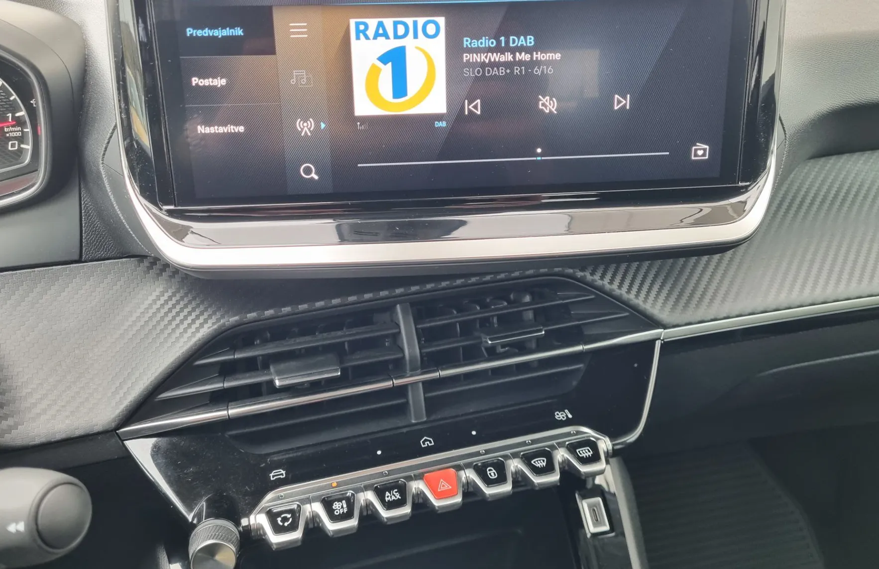 Zunanja slika - Peugeot 208 - 1.2 PureTech 75 Active - KOT NOVO - SAMO 25.027km - 17