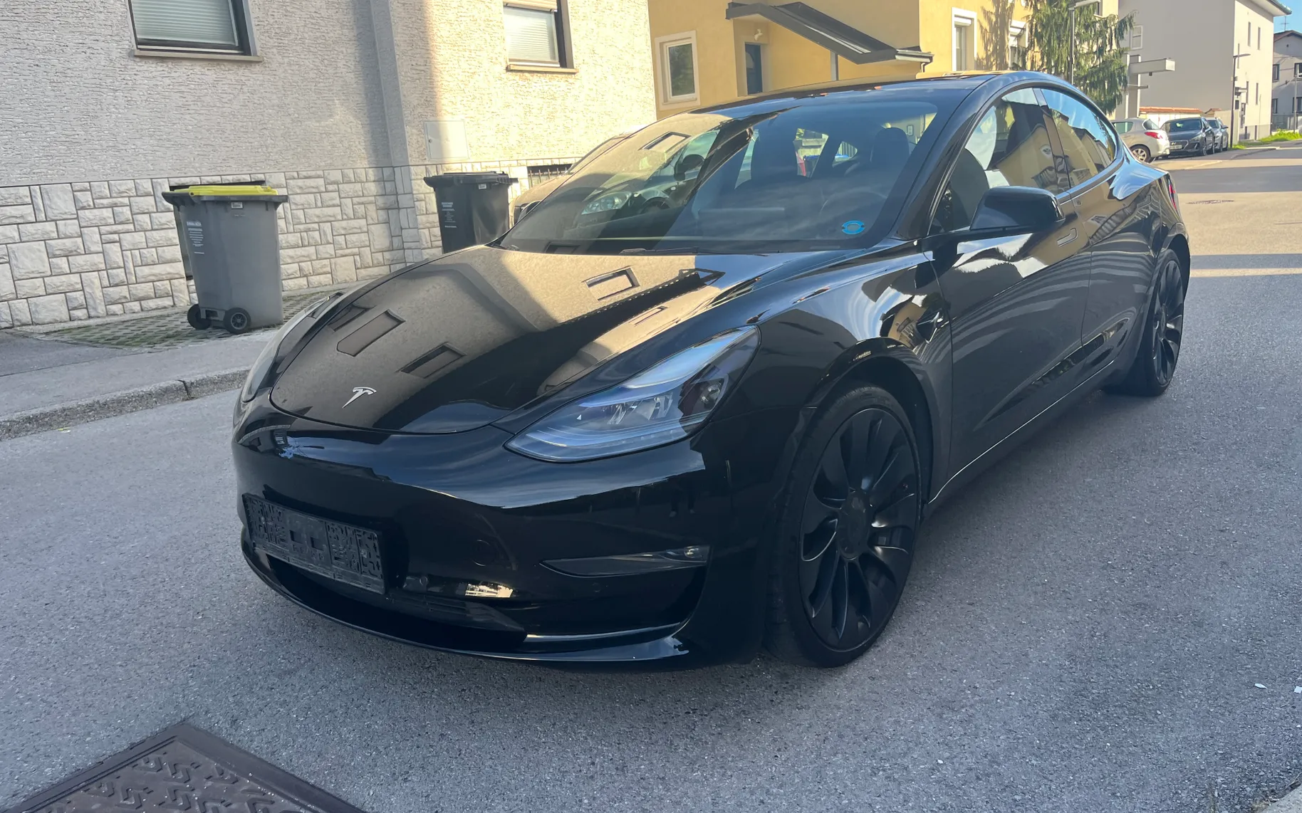 Zunanja slika - Tesla Model 3 - 3D3 / 3D1 - 2