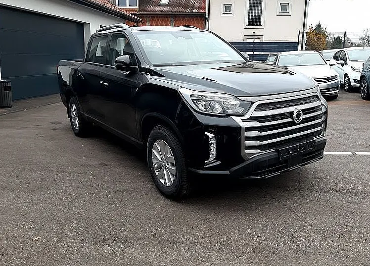 Zunanja slika - KG Mobility Musso - Grand 2.2 XDi VENTURE 4X4 DCT - 2