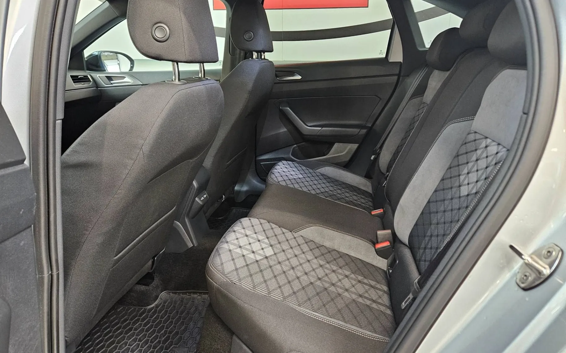 Notranja slika - Volkswagen Taigo - 1.0 4JOY - 9