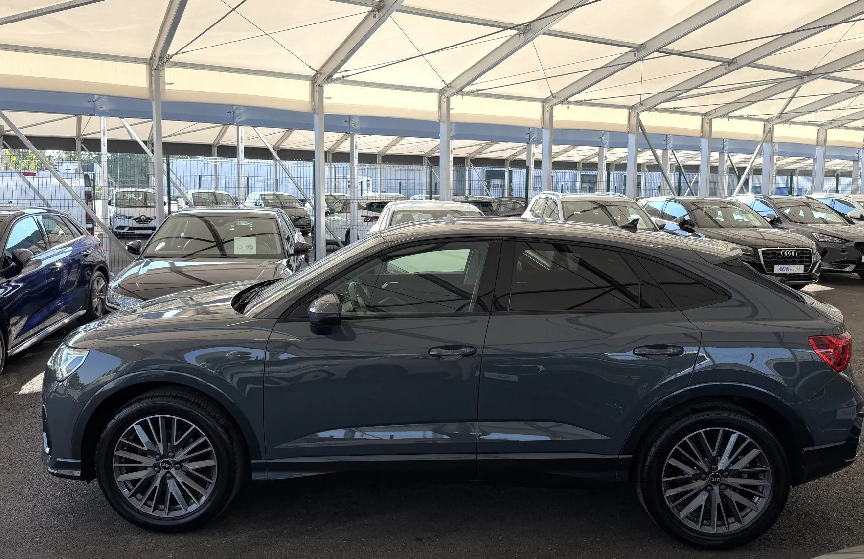 Zunanja slika - Audi Q3 - Sportback S LINE 35 TFSI S TRONIC - KAMERA - USNJE - LED - 3