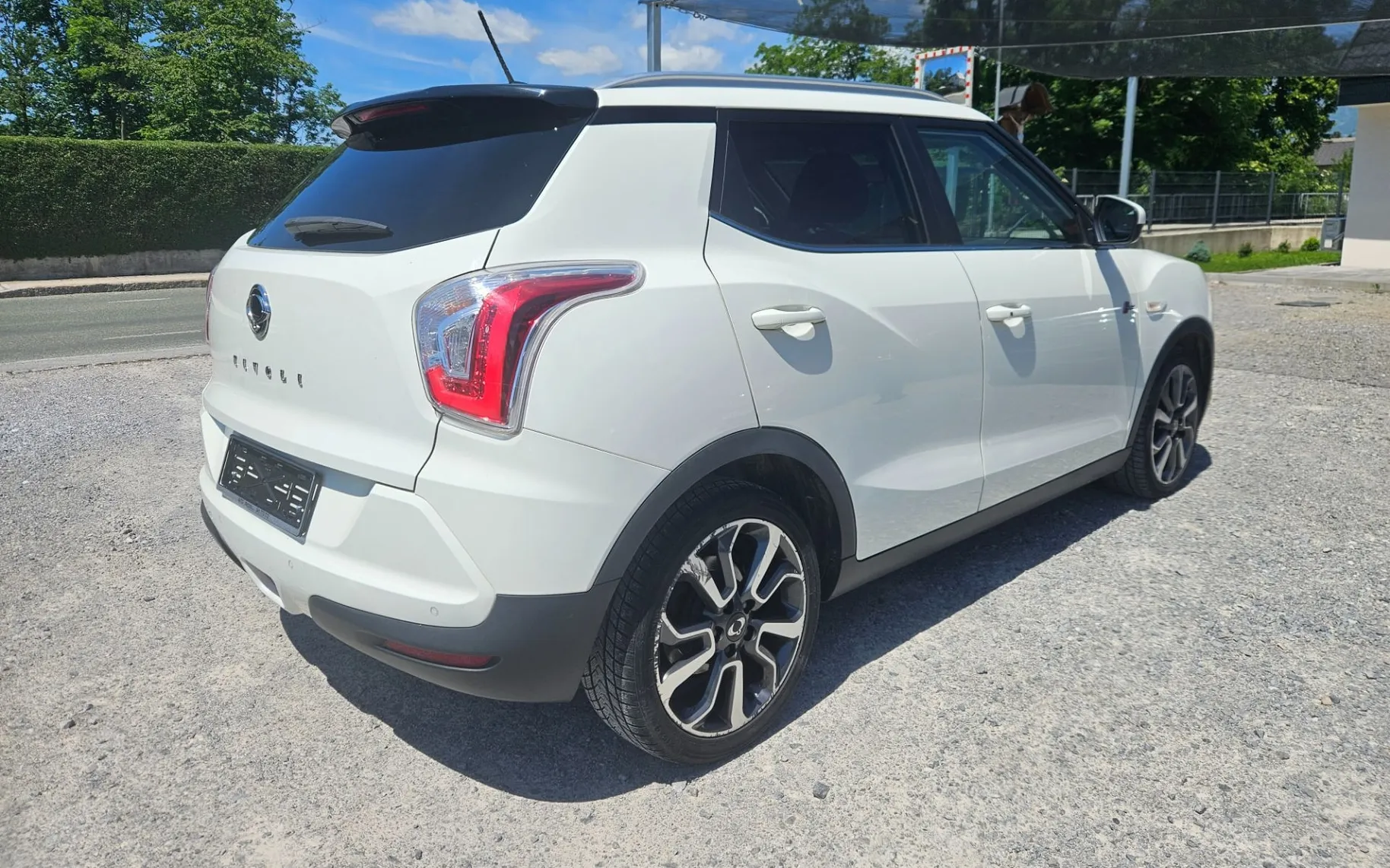 Zunanja slika - SsangYong Tivoli - AWD 1.6 TD AUT.  PANORAMA  LED - 3