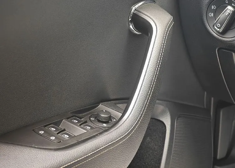 Zunanja slika - Škoda Superb - 2.0 TDI Scout Combi - LED LUČI - AKTIVNI TEMPOMAT - 10