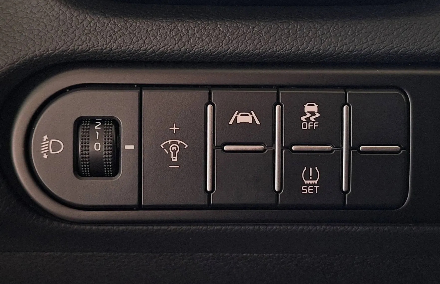 Zunanja slika - KIA XCeed - 1.5 T EX Way AUT.•GRETJE SEDEŽEV•KAMERA•NAVI•ACC• - 15