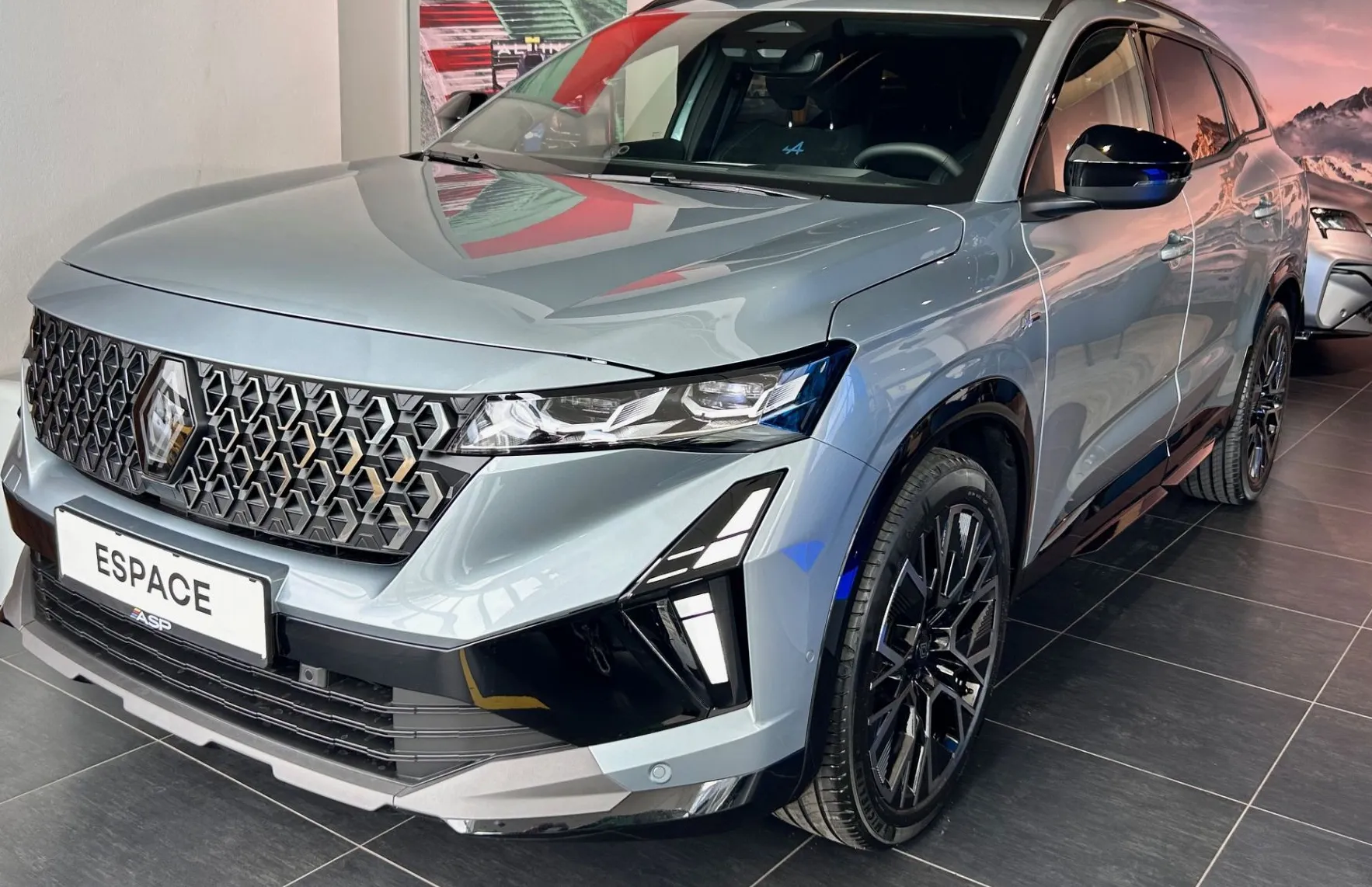 Zunanja slika - Renault Espace - Esprit Alpine E-Tech hybrid 200 - 3