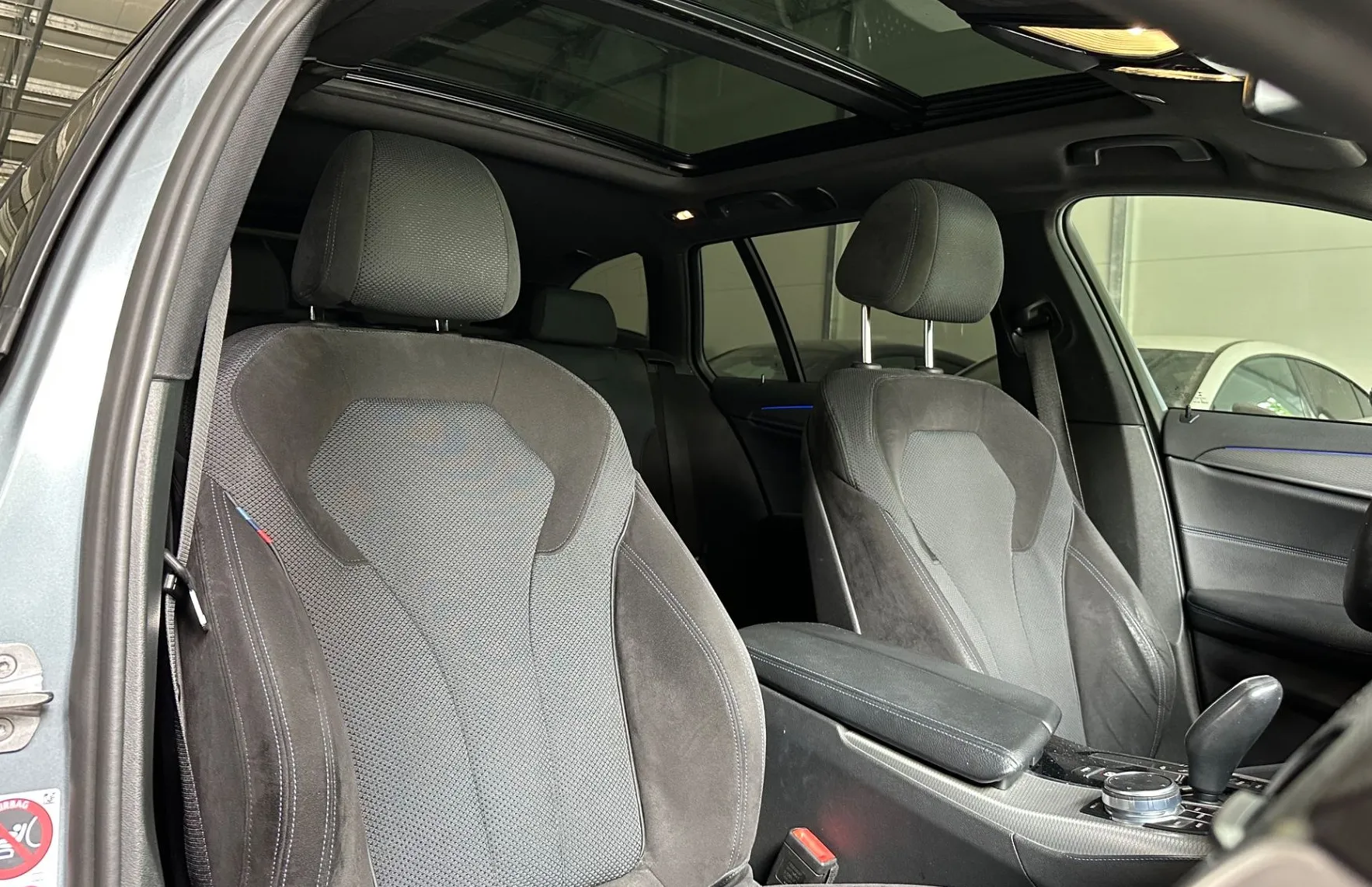 Zunanja slika - BMW Serija 5 - Touring: 540i xDrive MSPORT-PERFORMANCE-ADAPTIVE-PANO-VK - 9