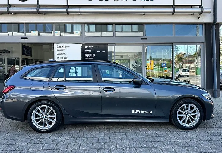 Zunanja slika - BMW Serija 3 - Touring: 318d  Advantage  AVT - 2