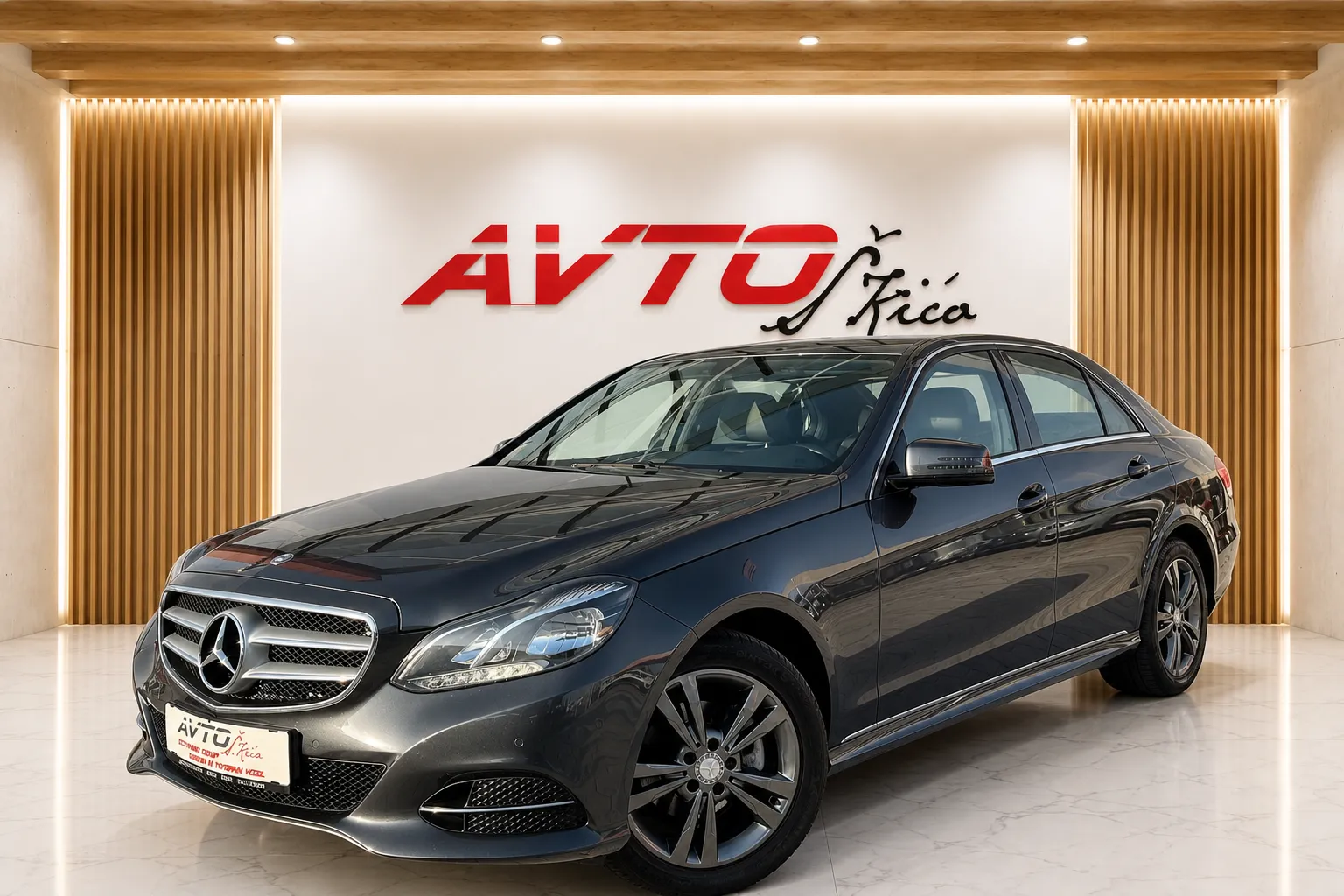 Zunanja slika - Mercedes-Benz E-Razred - E 200-LED-ŠIBEDAH-NAVI-USNJE-GRETJE SED-PDC... - 1