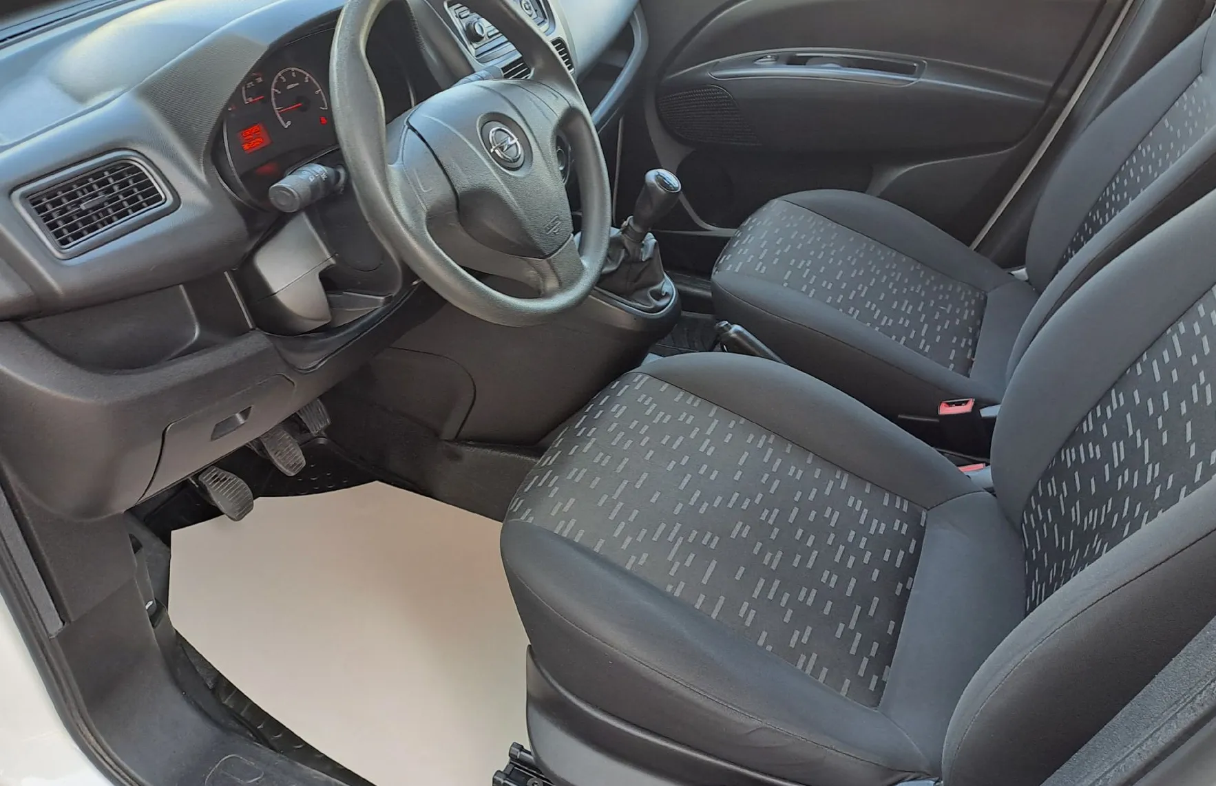 Zunanja slika - Opel Combo - N1 - 4