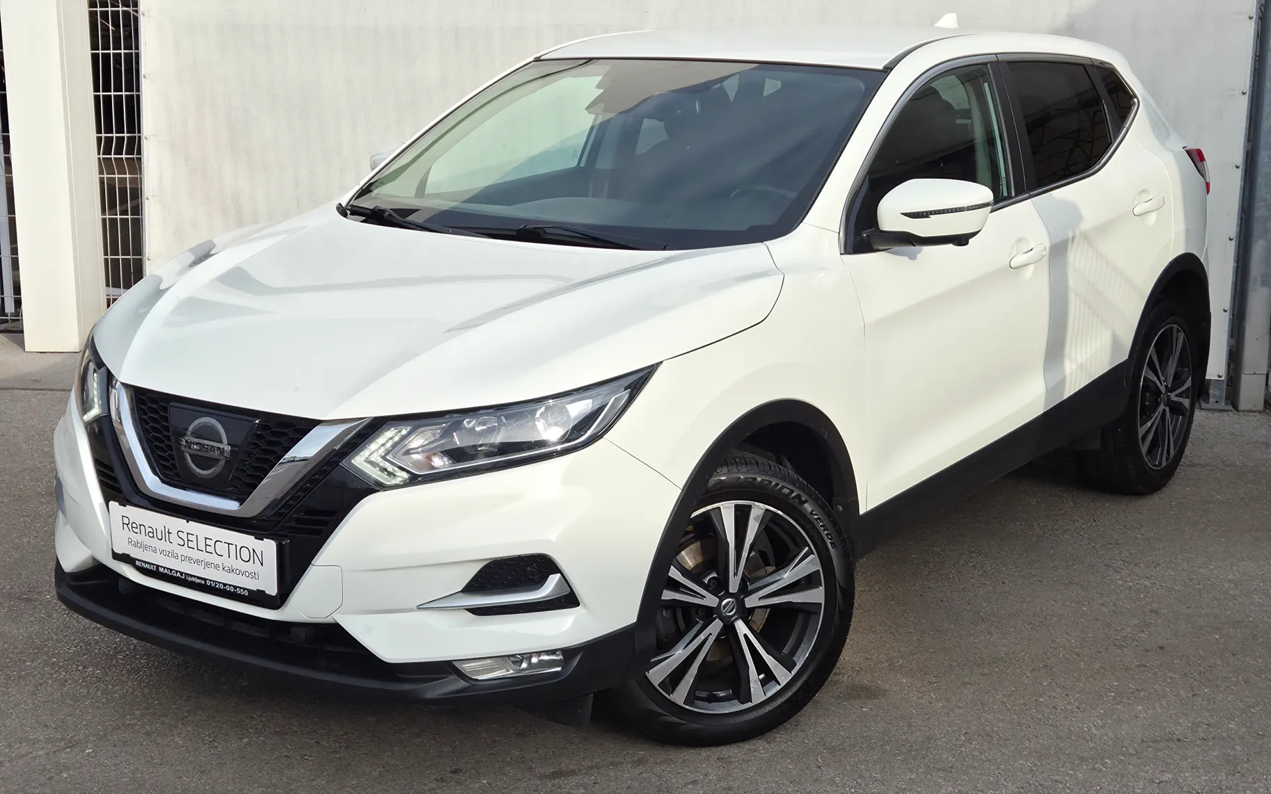 Zunanja slika - Nissan Qashqai - 1.2 DIG-T KAMERA 360 LANE ASSIST VSA ZGODOVINA LED - 1