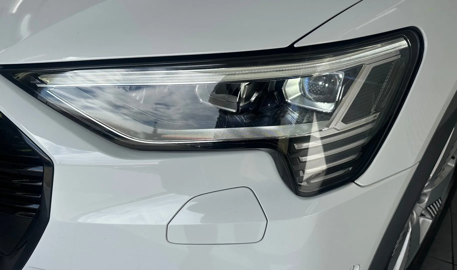 Zunanja slika - Audi e-tron - 55 quattro S line.NEMŠKI+4ALU.KAMERA.USNJE.KLJUKA - 14