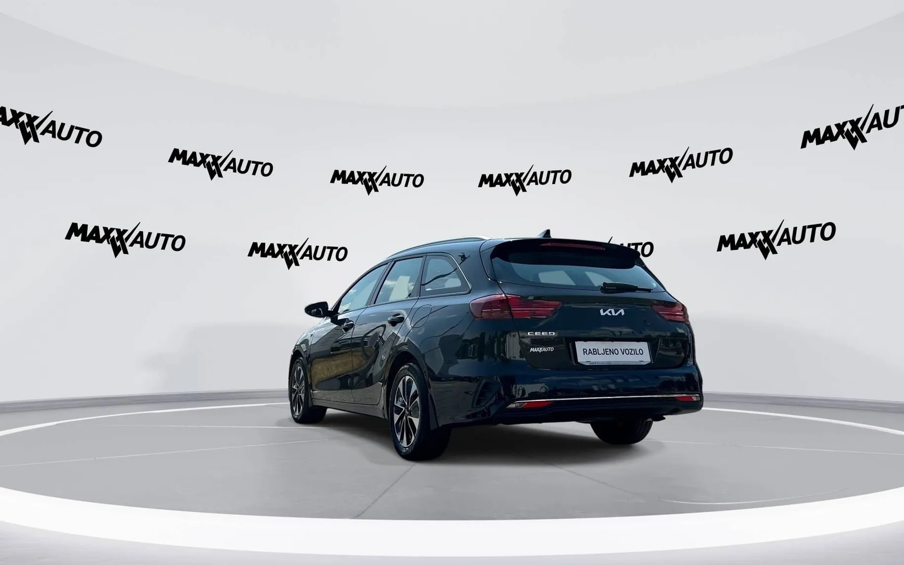 Notranja slika - KIA Ceed SW - 1.5 T-GDI LX Champion+ ISG - 7