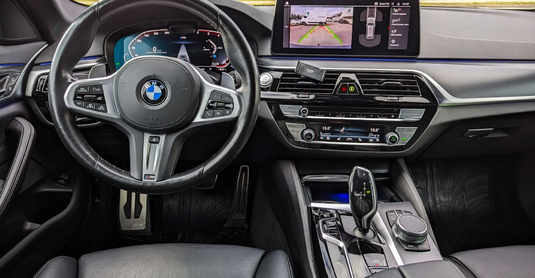 Zunanja slika - BMW Serija 5 - Touring: 530d xDrive M SPORT PAKET Head-Up Navi Kljuka - 12