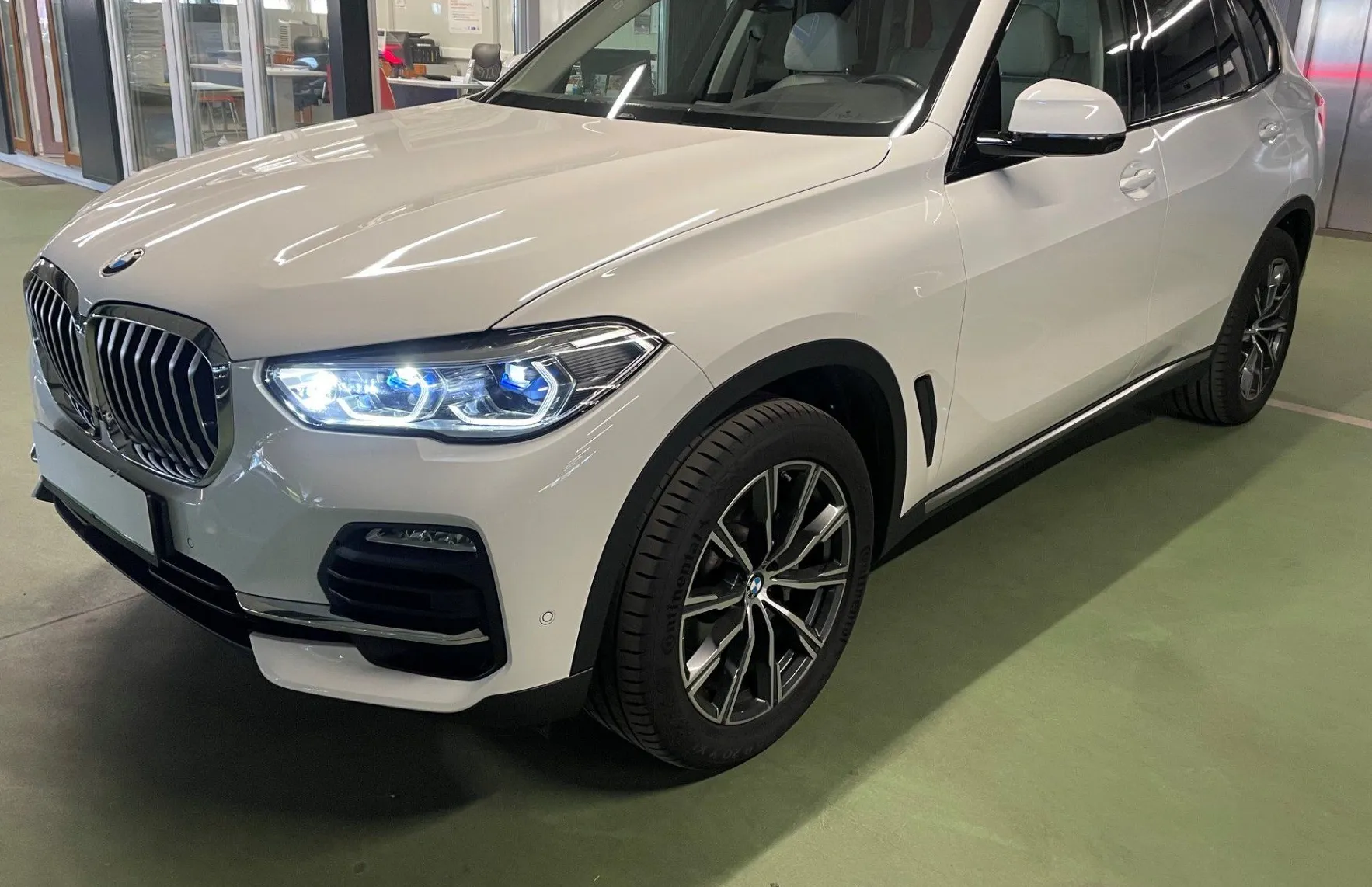 Zunanja slika - BMW X5 - serija : xDrive30d Avt. LED.NAVI.KAMERA.OGR.HLA.SEDEŽI - 1