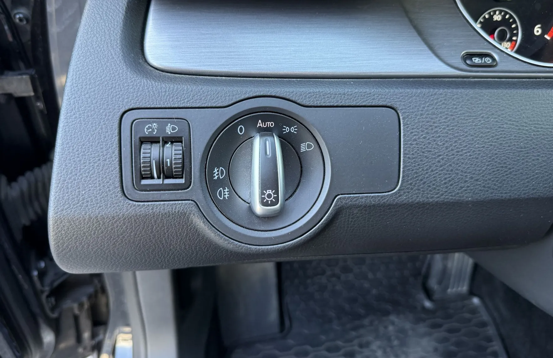 Zunanja slika - VW Passat - 2.0 TDI DSG BlueM. Comfortline tempomat - 16