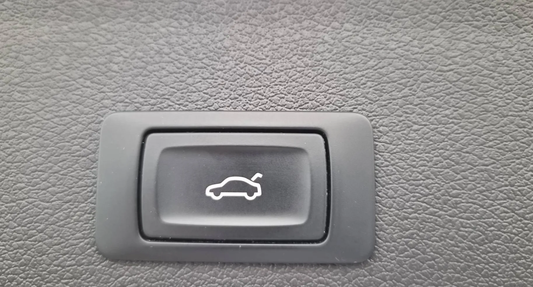 Notranja slika - Audi Q5 - 2.0TDI-QUATTRO-3XS-LINE-PANORAMA-ACC-KAMERA-20COL- - 12