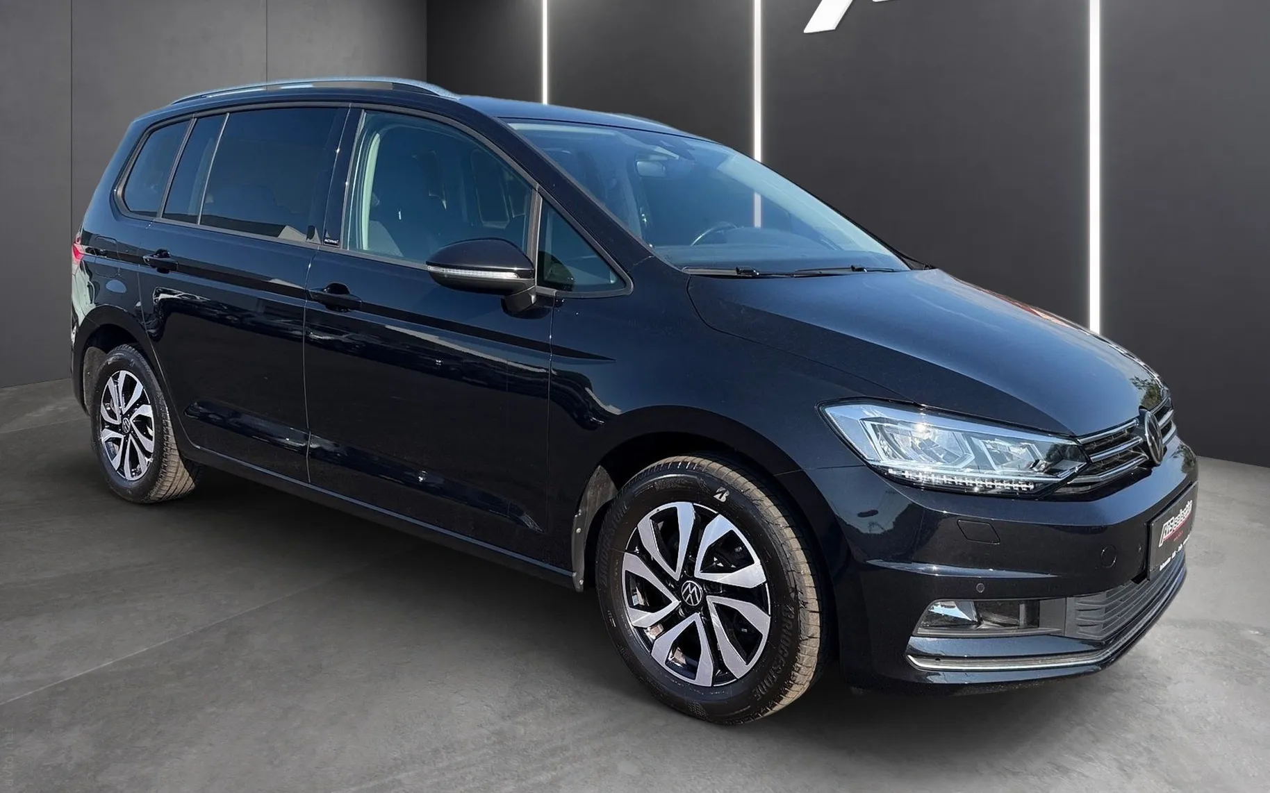 Zunanja slika - Volkswagen Touran - 2.0 TDI BMT Family DSG-ACC-PDC-KAMERA-VL.KLJUKA... - 2